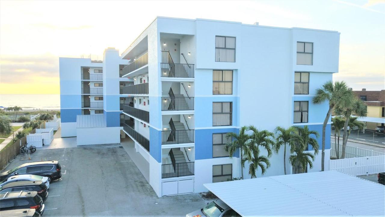Chateau By The Sea Cocoa Beach Bagian luar foto