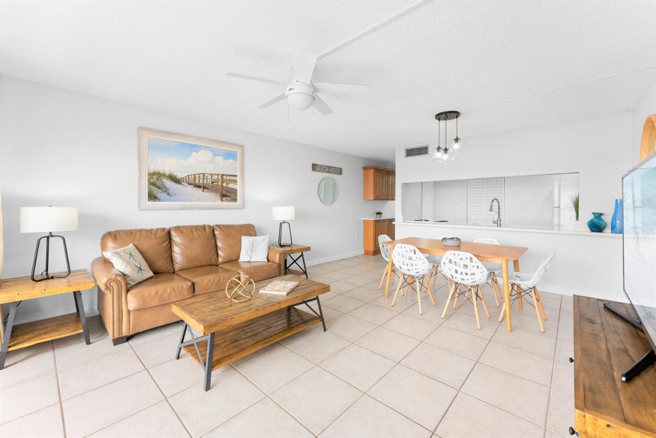 Chateau By The Sea Cocoa Beach Bagian luar foto