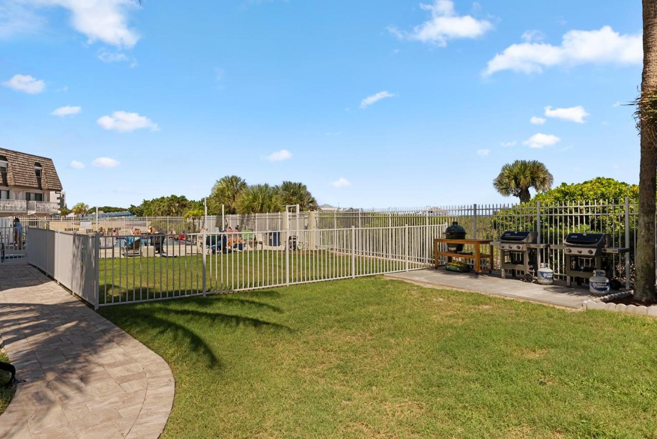 Chateau By The Sea Cocoa Beach Bagian luar foto