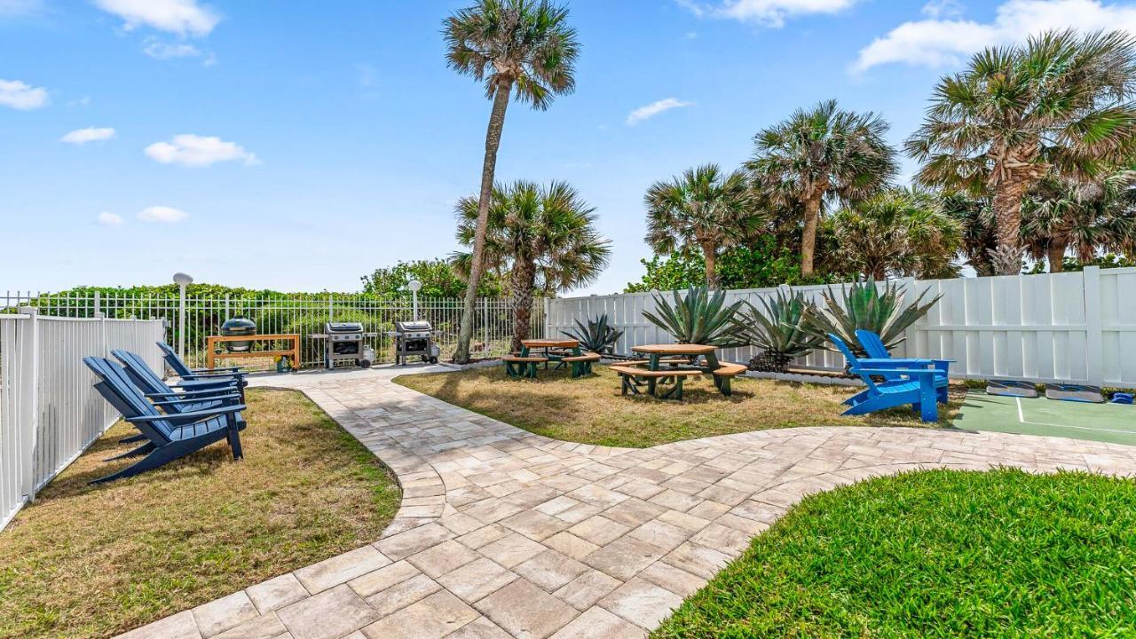Chateau By The Sea Cocoa Beach Bagian luar foto