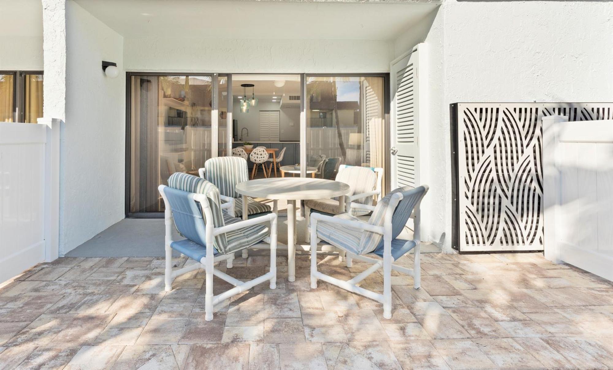 Chateau By The Sea Cocoa Beach Bagian luar foto