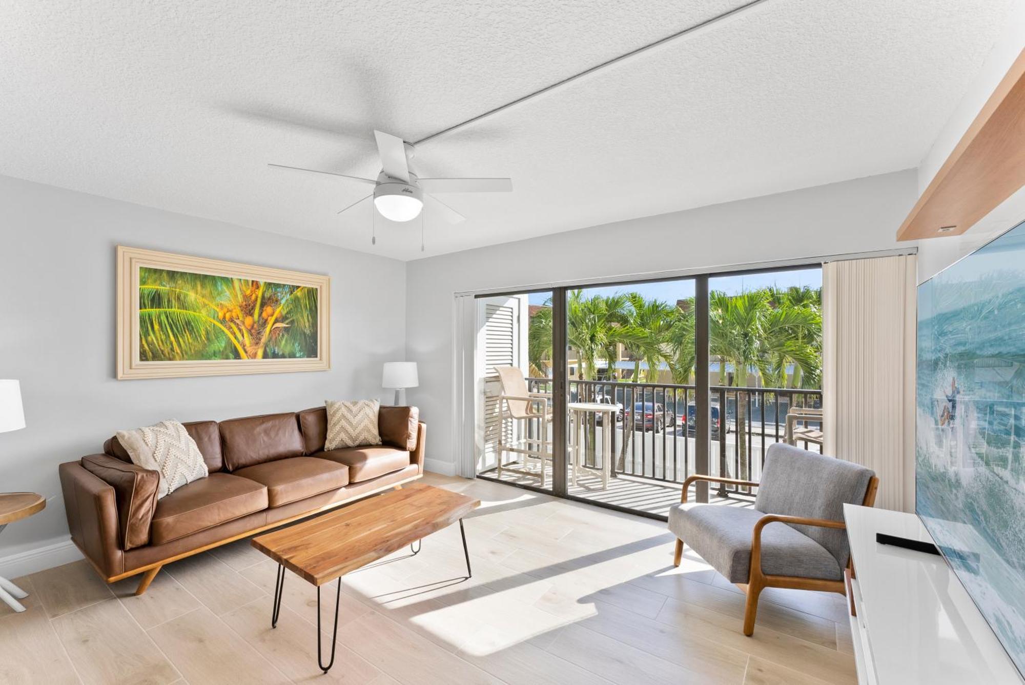 Chateau By The Sea Cocoa Beach Bagian luar foto